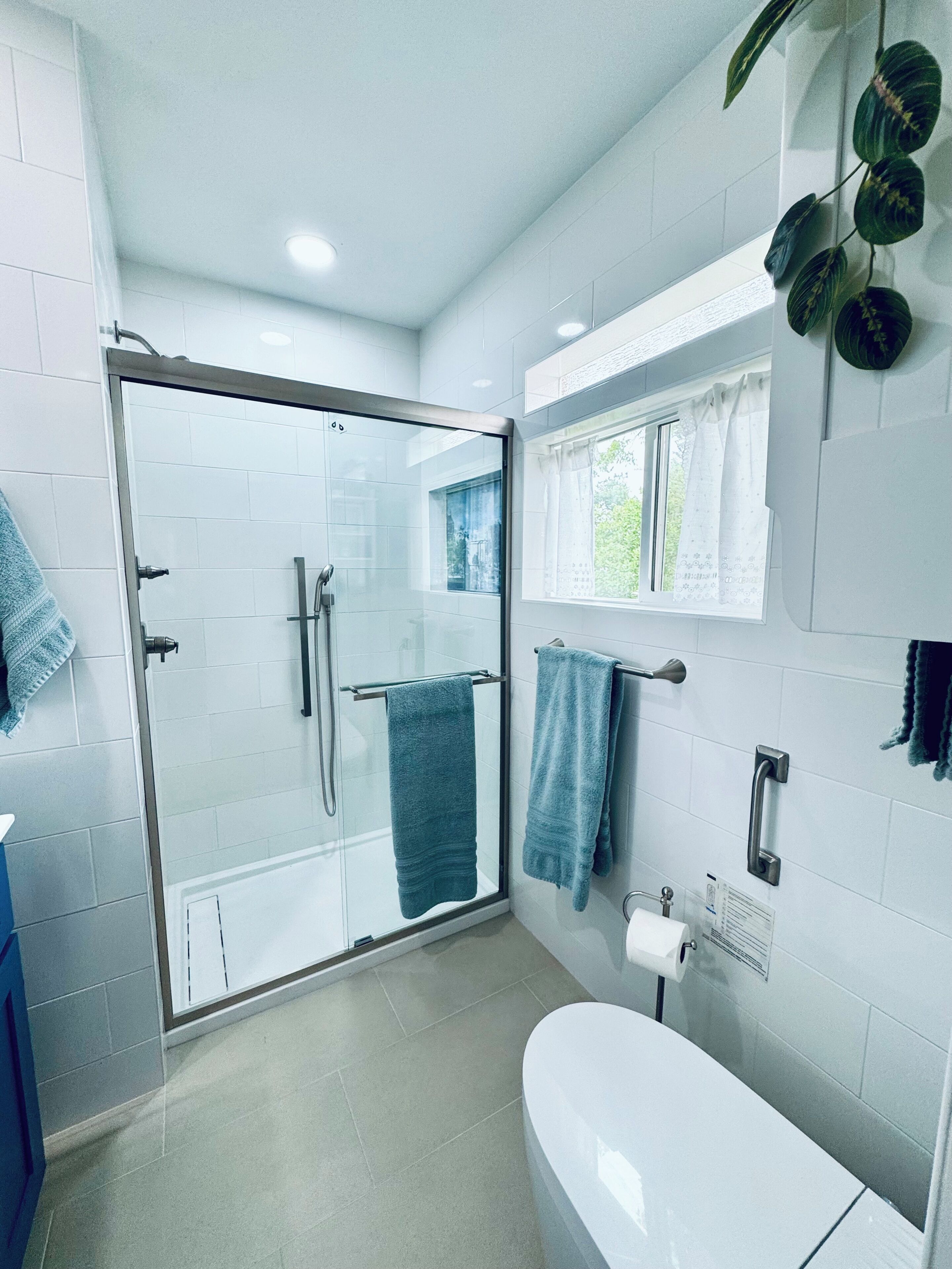Combinazione doccia/vasca, asciugacapelli, bidet, asciugamani