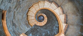 Luxurious Montana Retreat: Hot Tub, Mountain Views & Near Yellowstone!