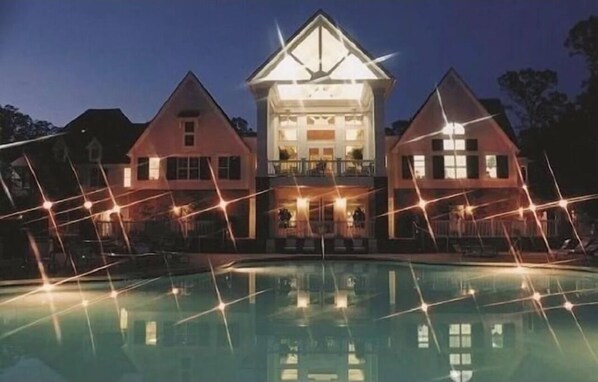 Indoor pool, outdoor pool
