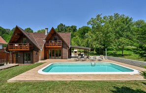 Beheizter Pool