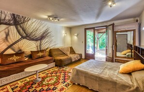 5 bedrooms, free WiFi
