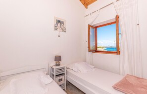 2 bedrooms, free WiFi, bed sheets