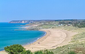Plage à proximité, pêche sur place