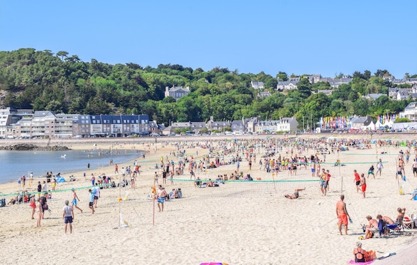 Plage à proximité, pêche sur place