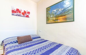 8 Schlafzimmer, Bügeleisen/Bügelbrett, kostenloses WLAN