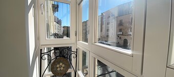 La Flora Fountain Suite Apartment