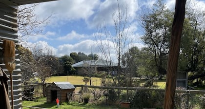 Charming Farmstay Deniliquin