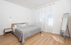 1 chambre, Wi-Fi gratuit, draps fournis