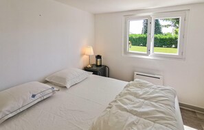 2 Schlafzimmer, Reisekinderbett, kostenloses WLAN