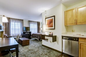 In-room safe, iron/ironing board, free WiFi, bed sheets