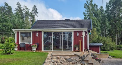 Schönes Haus in Bettna mit WLAN