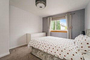 House (1 Bedroom)