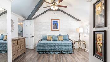 Kondominium, Beberapa Tempat Tidur, dapur, pemandangan kebun | Area keluarga | Televisi 40-inci dengan saluran TV kabel