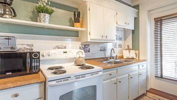 Kondominium, Beberapa Tempat Tidur, dapur | Dapur pribadi | Lemari es, microwave, oven, dan kompor