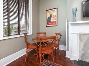 Condo, Berbilang Katil, Kitchen, Garden View | Tempat makan