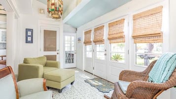 House, Multiple Beds, Kitchen, Garden View | Interior