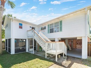 Exterior - The Flying Pigs Cottage by Tybee Vacation Rentals (Tybee Island)