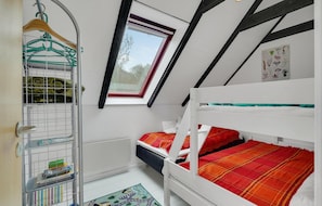 2 bedrooms, free WiFi