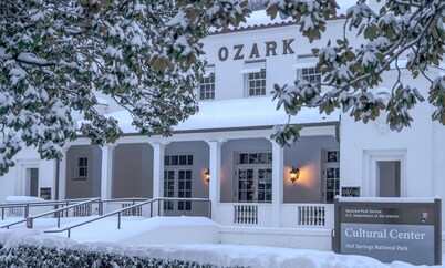 Stunning lake condo with AMAZING lake views. Just a fews miles from downtown.  