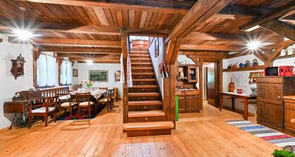 Stunning home in Banscica with WiFi