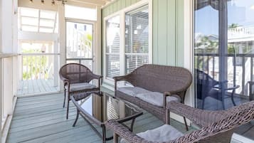 House, Multiple Beds, Kitchen, Beach View | Property grounds