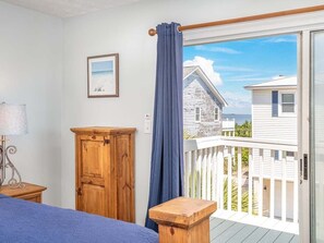 4 bedrooms, individually decorated, individually furnished, free WiFi - Three Palms by Tybee Vacation Rentals (Tybee Island)