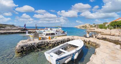 2 bedroom lovely home in Kornati