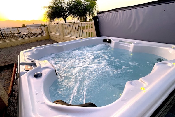 Bain à remous extérieur