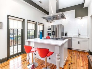 House, Multiple Beds, Kitchen, Garden View | Private kitchen | Fridge, microwave, oven, stovetop - Waldburg Manor by Tybee Vacation Rentals (Savannah)