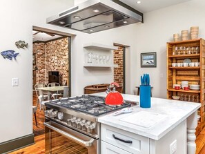 House, Multiple Beds, Kitchen, Garden View | Private kitchen | Fridge, microwave, oven, stovetop - Waldburg Manor by Tybee Vacation Rentals (Savannah)