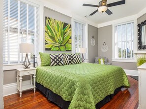 House, Multiple Beds, Kitchen, Garden View - Whitaker By Design by Tybee Vacation Rentals (Savannah)