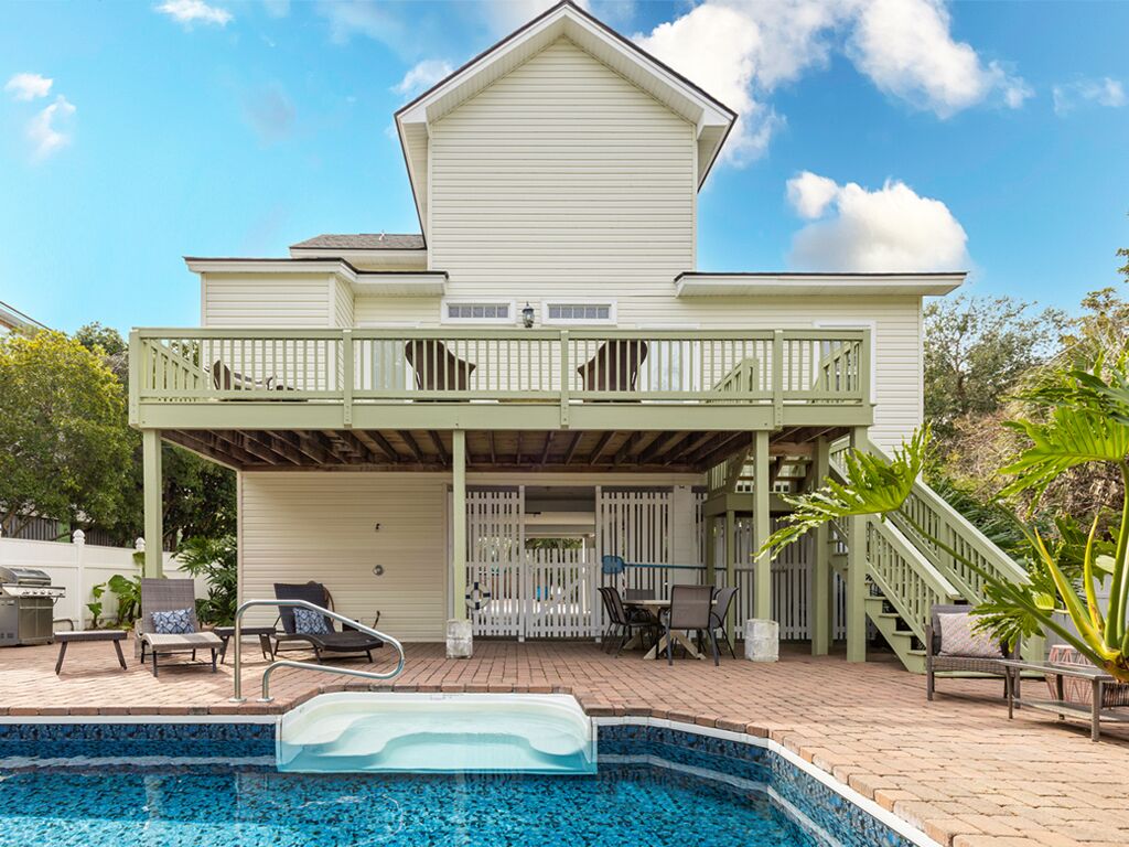 Hồ bơi ngoài trời 