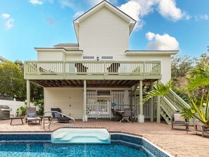 Kolam renang outdoor