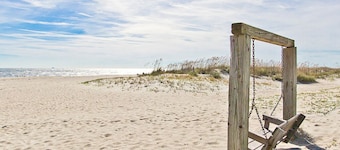 Walkin On Sunshine by Tybee Vacation Rentals