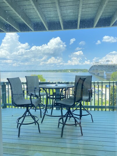 Historic Yorktown Waterfront Home