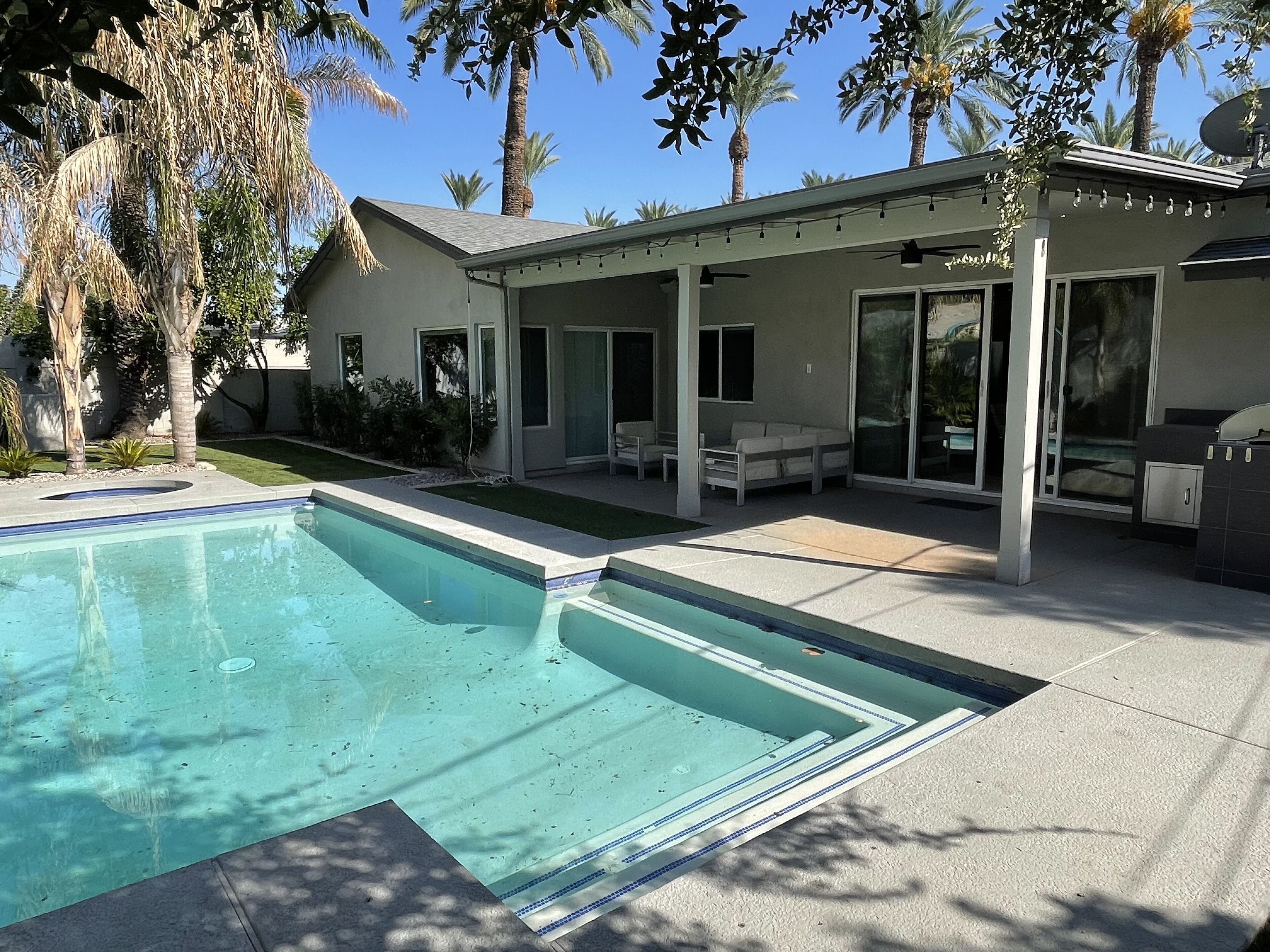 Beheizter Pool