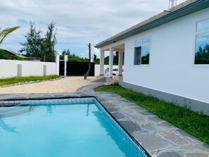 Piscine extérieure