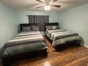 2 chambres, Wi-Fi gratuit, draps fournis