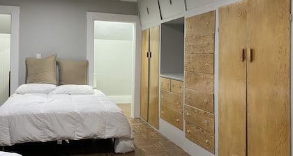 Lovely; Cozy Place to Stay!