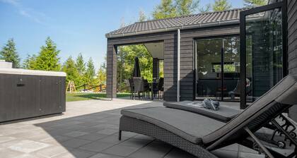Lovely home in Glesborg with sauna