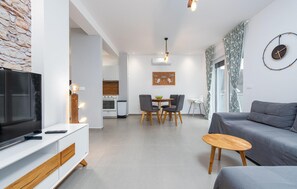 Smart TV - 3 bedroom gorgeous apartment in Vrsi (Vrsi)