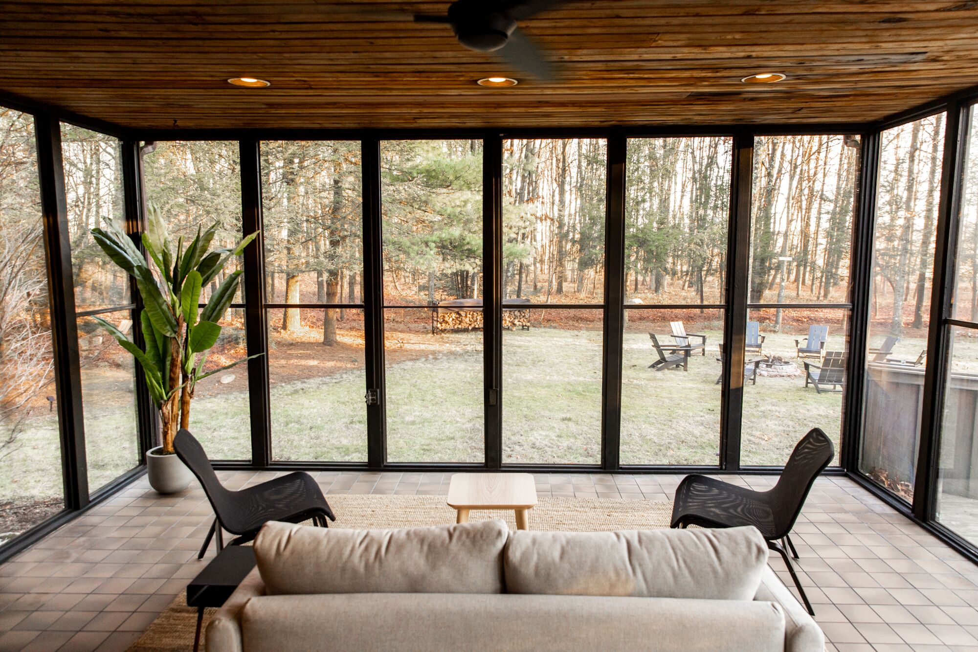 智能電視、壁爐