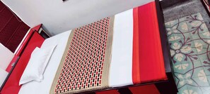 2 chambres, bureau, accĂšs au Wi-Fi (inclus), literie fournie