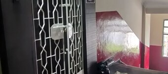 Cozy Homestay in the heart of Park street of  Kolkata