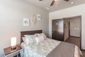 2 camere, con stile personalizzato, con arredamento individuale