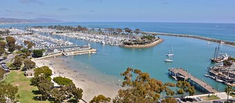 Starboard Charm! - Walk to Beach! Fireplace! Pool! Come Experience Dana Point!