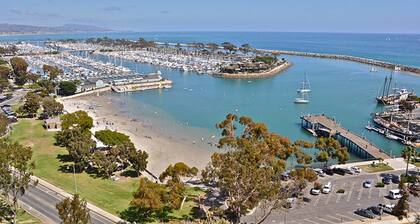 Starboard Charm! - Walk to Beach! Fireplace! Pool! Come Experience Dana Point!