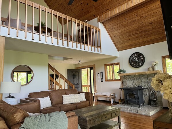 Smart TV, fireplace, video games