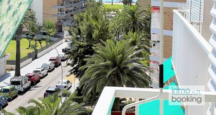 InmoBooking Loft Ancora, 5 minutes walk from the beach.