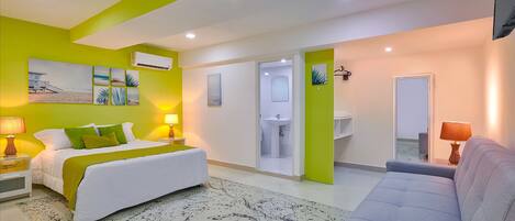 1 bedroom, iron/ironing board, internet, bed sheets